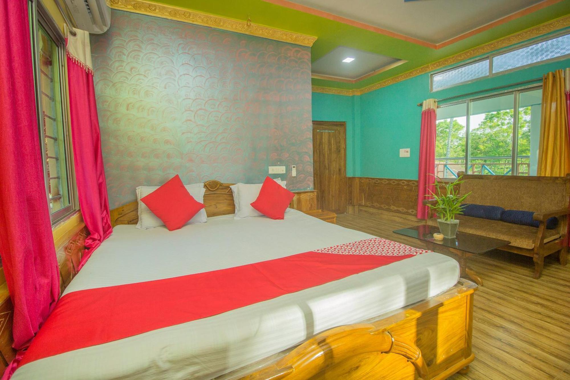 Hotel O Sandhana Homestay Rajabhat Khawa Bagian luar foto