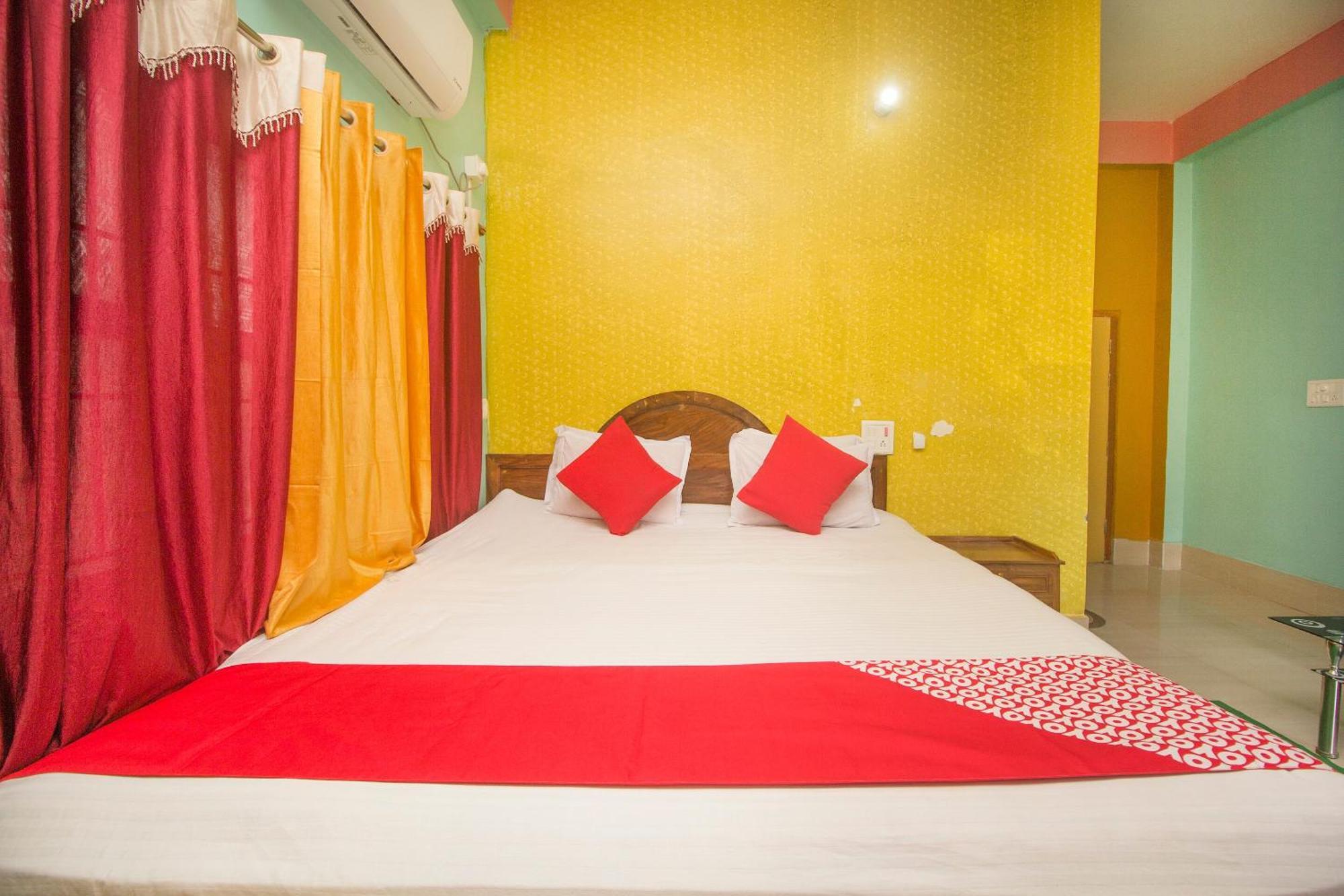 Hotel O Sandhana Homestay Rajabhat Khawa Bagian luar foto